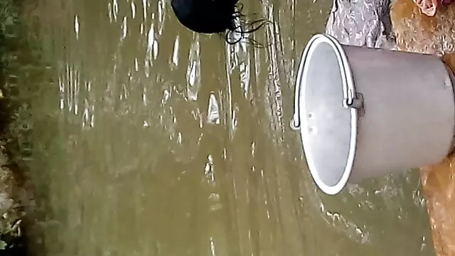 বড়ো মাই, বাংলা এক্সক্স ভিদেও বড়ো বুকের মেয়ের