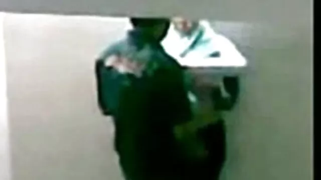 বিবাহিত লাল চুত্তয়ালা লোক এলা হিউজ বাংলা sex ভিডিও একজন বিবাহিত পুরুষের সাথে স্নাতক হন.