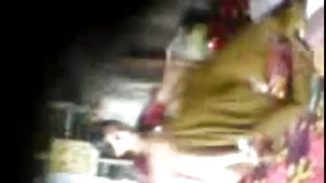 স্বর্ণকেশী, বাঁড়ার রস খাবার, আকর্ষণীয়, মুখের ভিতরের বাংলা চুদাচুদি xx